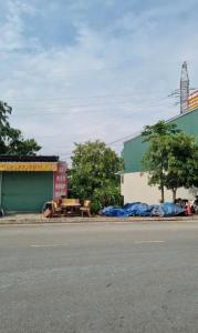Gia đình bán đất mặt Quốc Lộ 32C, cổng Chính Đền Hùng - Việt Trì, Phú Thọ. DT 138m MT Rộng, KD đỉnh